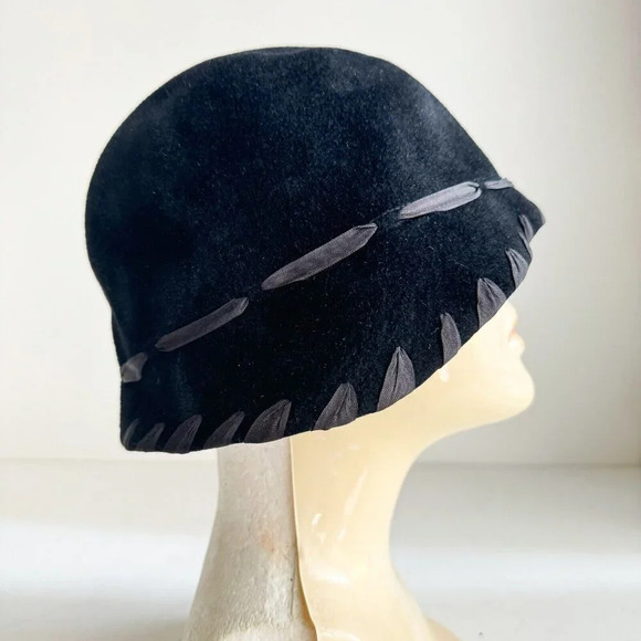 Louise  Green Black Felt Cloché Retro Style Hat - Picture 2 of 11